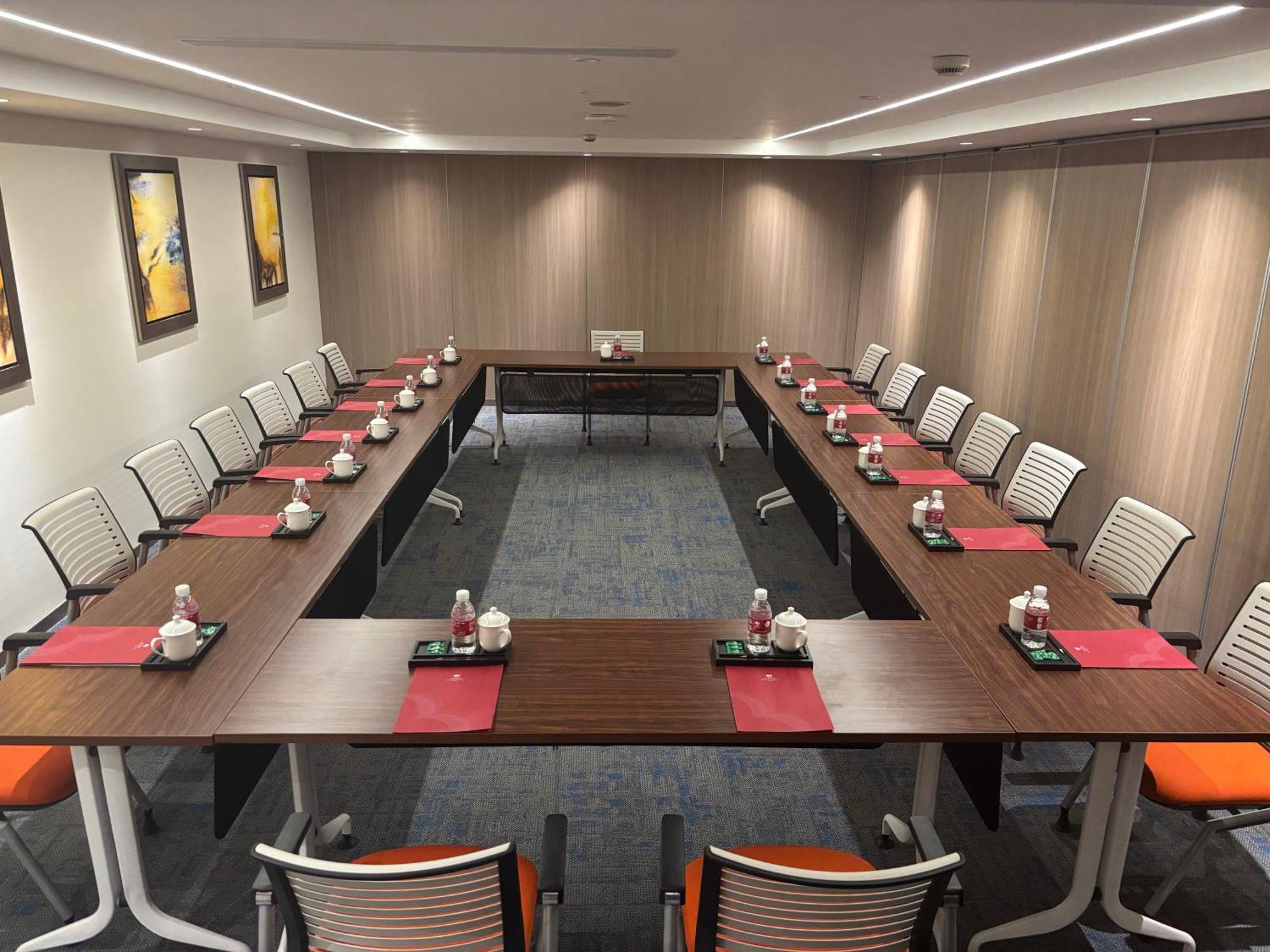 Baolong Hotel Shanghai Exterior photo